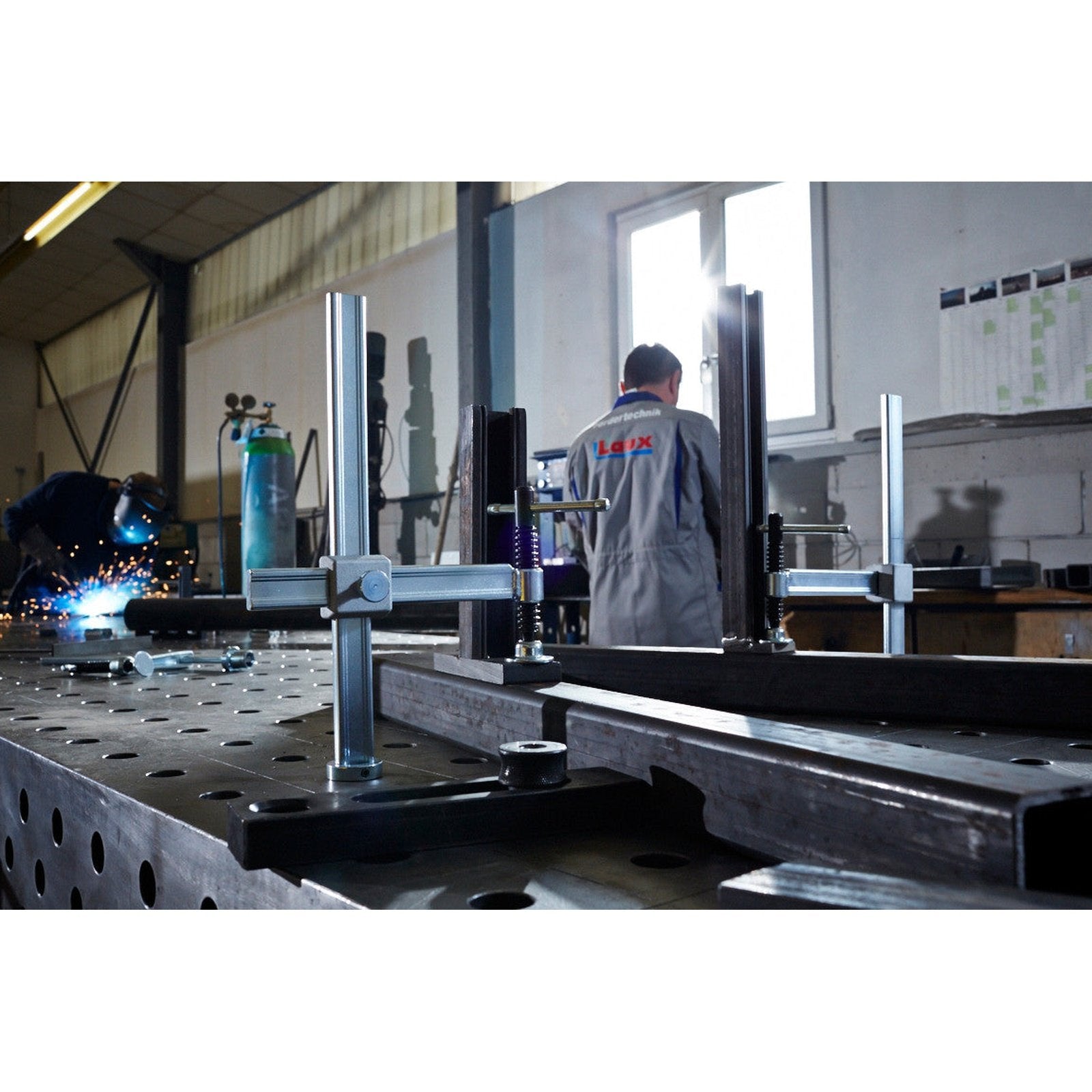 Bessey TWV28-30-17K - Table Clamp, Variable Lever, T-bar, STD Pad