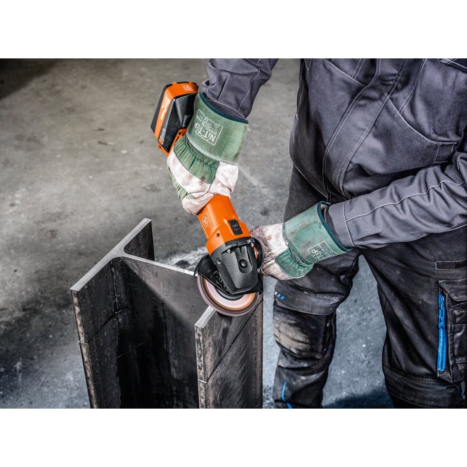 CCG18-125BL, Cordless 5 in. Brushless Angle Grinder, 18V Switch style