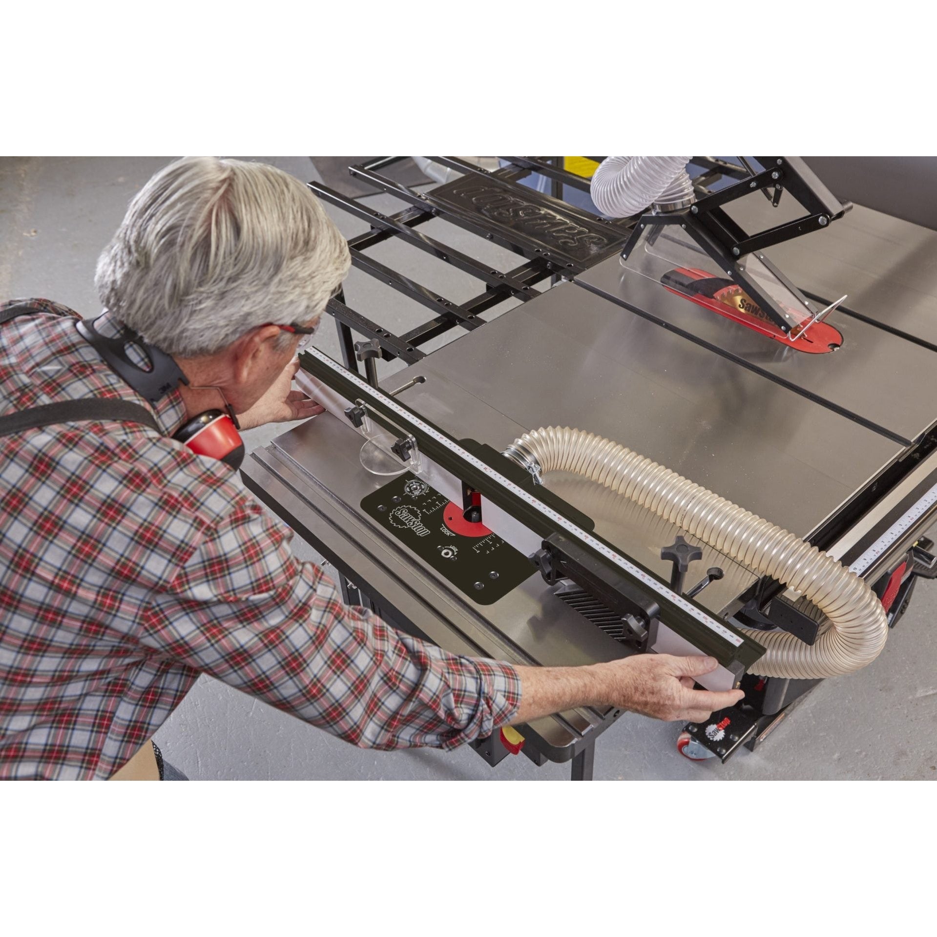 SawStop RT-TGI - 30" In-Line Cast Iron Router Table for ICS
