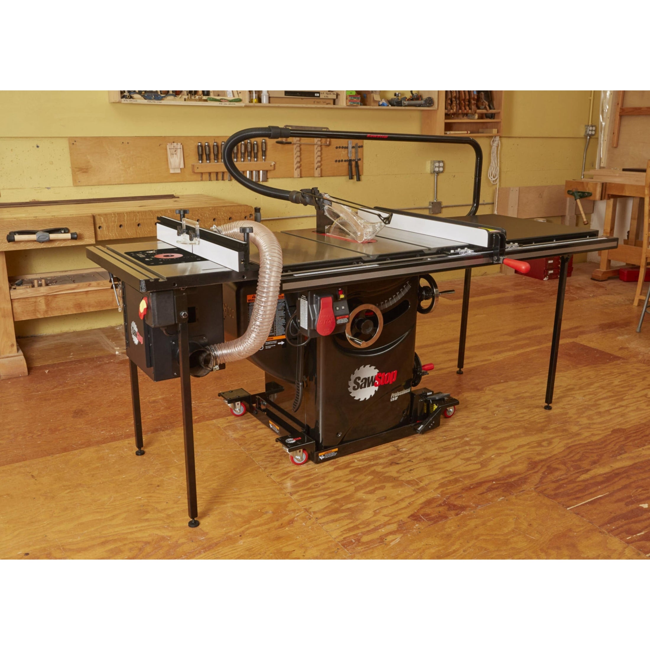 SawStop RT-TGP 27″ In-Line Router Table