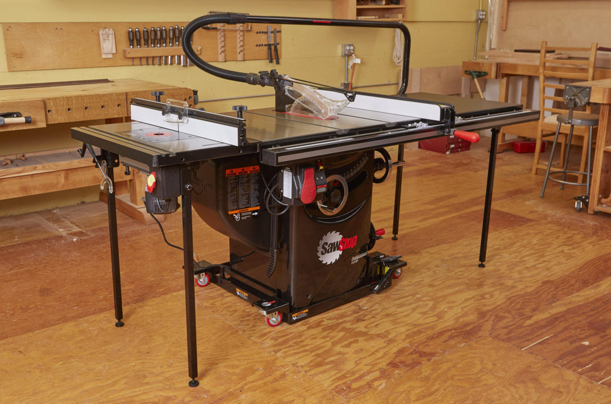 SawStop Professional Cabinet Saw PCS™