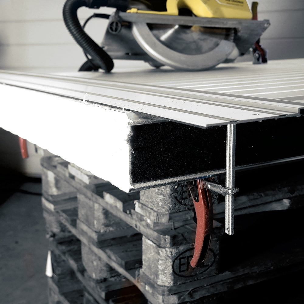 Guide rail 4ft 7" including 2 C- Clamps