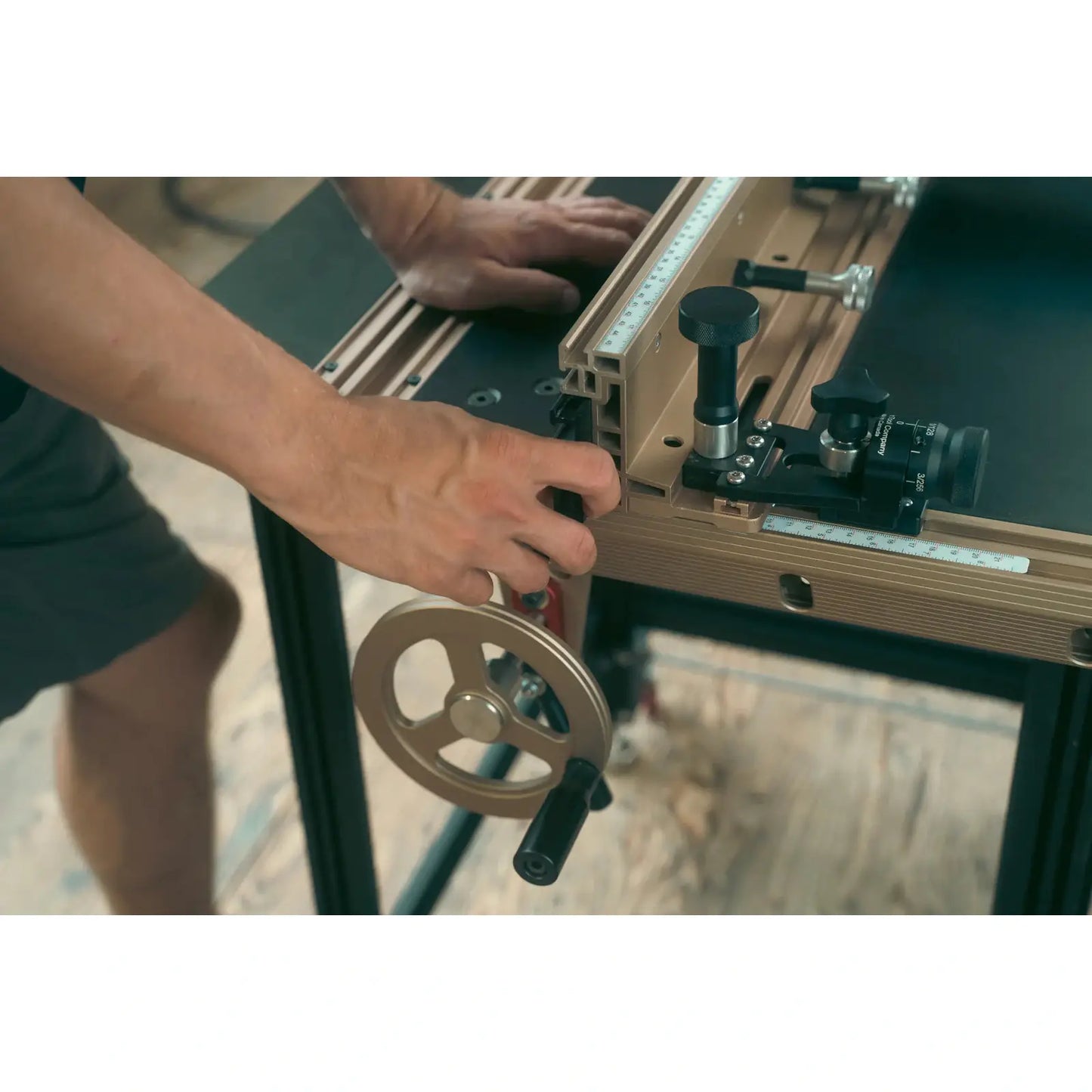 Micro Adjuster