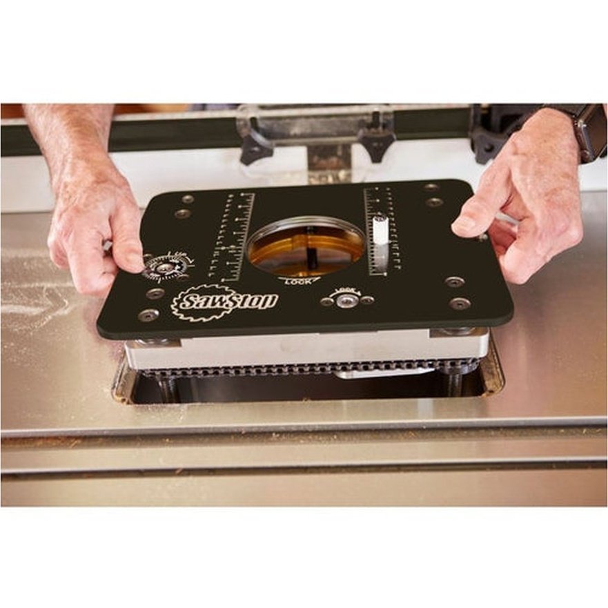 Four-Post Router Lift with Lock